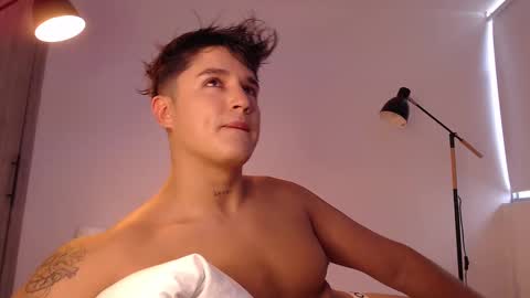 Angel online show from 10-03-25, 09:01