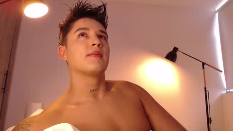 Angel online show from 10-15-25, 08:09