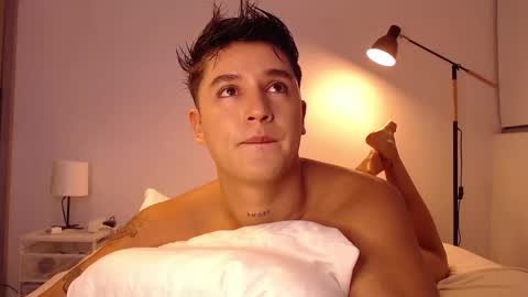 Angel online show from 10-29-25, 12:24