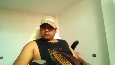 Snapshot of angeldavid90 chatting on 05-11-26, 04:26 angeldavid90 online show from 05-11-26, 04:26