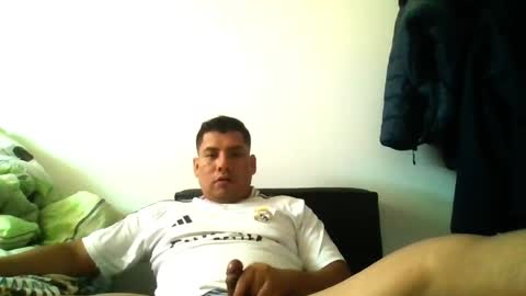 Snapshot of angeldavid90 chatting on 05-16-26, 05:23 angeldavid90 online show from 05-16-26, 05:23