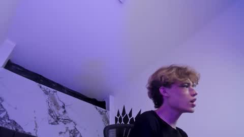 Snapshot of angeldoll_1 chatting on 02-18-26, 01:34 Angel Doll online show from 02-18-26, 01:34