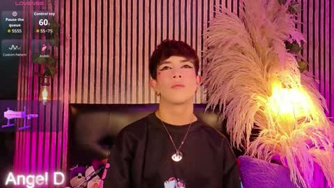 Angel dust online show from 04-25-26, 03:31