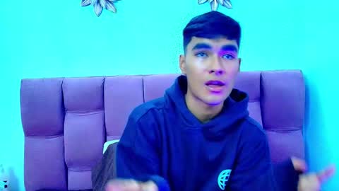 AngelduzZzt online show from 10-10-25, 12:37