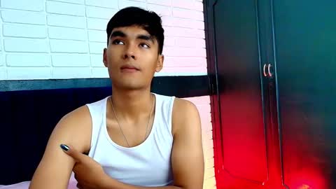 AngelduzZzt online show from 10-21-25, 12:39