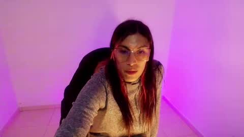 angele online show from 03-19-26, 07:51