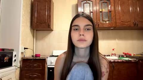 Bella online show from 07-27-26, 05:53