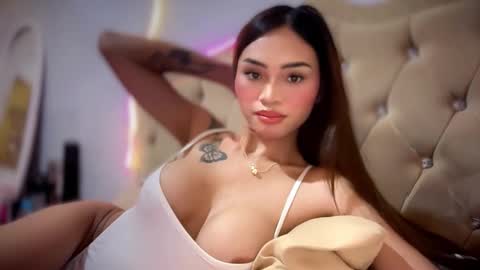 Snapshot of angelfabxx chatting on 12-20-25, 08:49 AngelFabxx online show from 12-20-25, 08:49