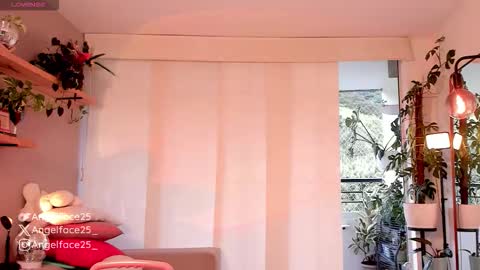 . online show from 10-18-25, 09:48