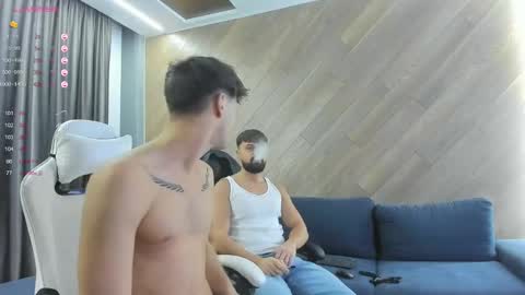 Snapshot of angelfrank chatting on 01-20-25, 08:40 Frankie  online show from 01-20-25, 08:40