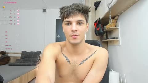 Snapshot of angelfrank chatting on 02-17-25, 09:19 Frankie  online show from 02-17-25, 09:19