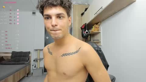 Snapshot of angelfrank chatting on 02-22-25, 11:24 Frankie  online show from 02-22-25, 11:24