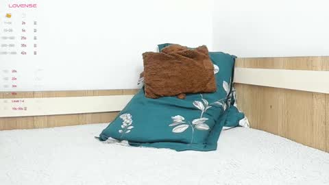 Snapshot of angelfrank chatting on 03-06-25, 09:47 Frankie  online show from 03-06-25, 09:47