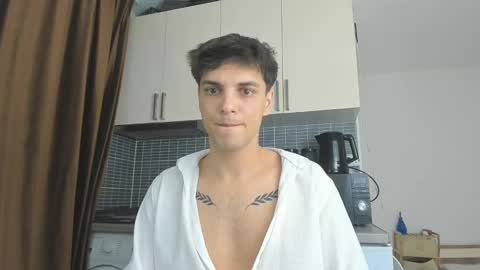 Snapshot of angelfrank chatting on 03-11-25, 12:54 Frankie  online show from 03-11-25, 12:54