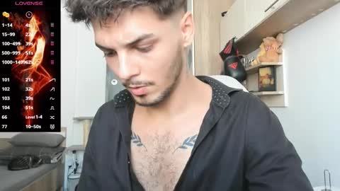 Snapshot of angelfrank chatting on 10-25-25, 11:07 Frankie  online show from 10-25-25, 11:07