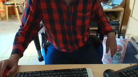 Snapshot of angelgarcia269 chatting on 05-13-26, 12:24 angelgarcia269 online show from 05-13-26, 12:24