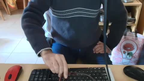Snapshot of angelgarcia269 chatting on 05-19-26, 12:22 angelgarcia269 online show from 05-19-26, 12:22