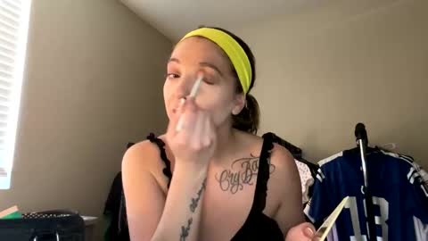 Snapshot of angelgrl444 chatting on 01-17-25, 07:05 Princess Peach online show from 01-17-25, 07:05