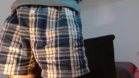 Snapshot of angelhil chatting on 10-15-25, 02:33 Angel of littlebandido online show from 10-15-25, 02:33