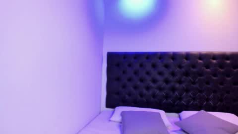 Snapshot of angeli_rivera chatting on 10-17-25, 11:02 Angeli online show from 10-17-25, 11:02