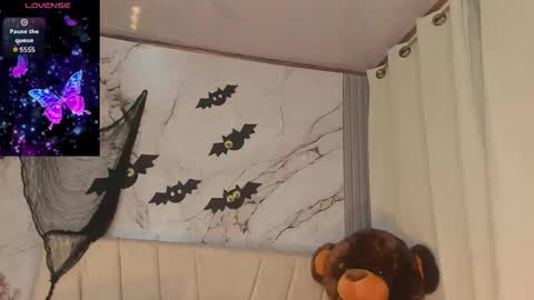 Snapshot of angeli_sexi chatting on 10-25-25, 01:13 Carolina online show from 10-25-25, 01:13