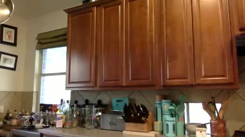 Snapshot of angelia01m chatting on 10-31-25, 09:38 angelia01m online show from 10-31-25, 09:38