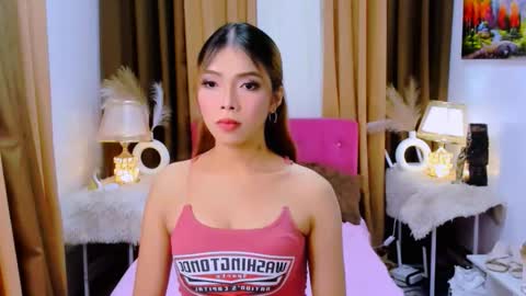 MISS PAU online show from 10-11-25, 04:44