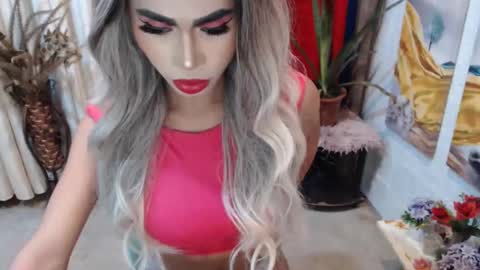 Snapshot of angelic_face_808 chatting on 02-01-25, 01:44 DIVINE ANGEL online show from 02-01-25, 01:44