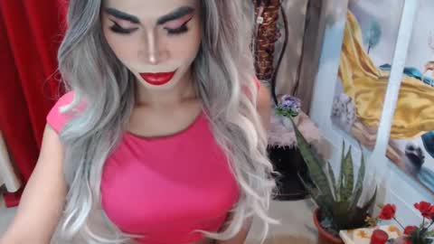 Snapshot of angelic_face_808 chatting on 02-02-25, 11:42 DIVINE ANGEL online show from 02-02-25, 11:42