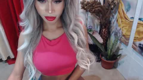 Snapshot of angelic_face_808 chatting on 02-07-25, 10:50 DIVINE ANGEL online show from 02-07-25, 10:50