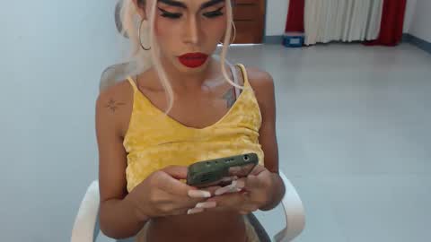 Snapshot of angelic_face_808 chatting on 09-13-25, 01:38 DIVINE ANGEL online show from 09-13-25, 01:38