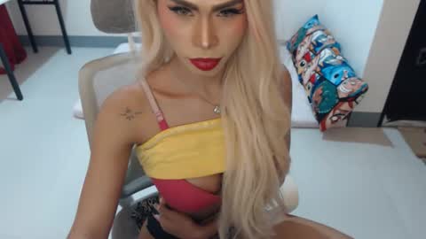 DIVINE ANGEL online show from 02-03-26, 09:03