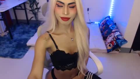 DIVINE ANGEL online show from 02-26-26, 03:38