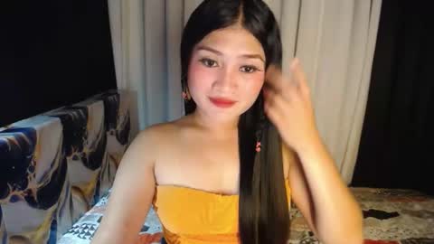 Angie online show from 11-09-25, 01:37