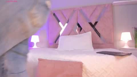 Angelica Cross online show from 11-13-25, 08:08