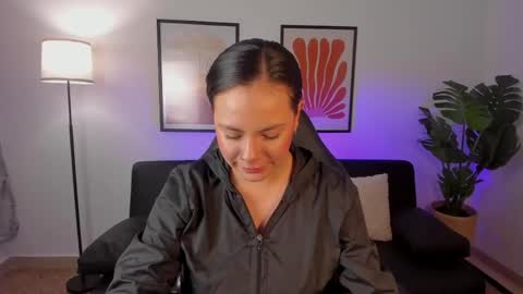 Snapshot of angelica_cross chatting on 06-01-26, 07:48 Angelica Cross online show from 06-01-26, 07:48