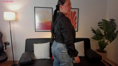Snapshot of angelica_cross chatting on 06-03-26, 08:14 Angelica Cross online show from 06-03-26, 08:14