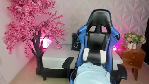 A N G E L I C A online show from 01-06-25, 10:05