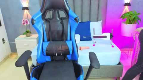 A N G E L I C A online show from 10-06-25, 12:02