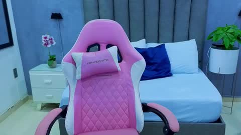 A N G E L I C A online show from 10-13-25, 11:10