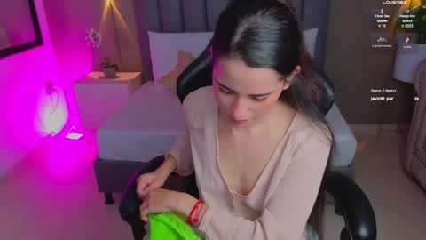 Snapshot of angelica_dymond chatting on 06-05-26, 06:13 A N G E L I C A online show from 06-05-26, 06:13