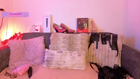 Angelica online show from 04-28-26, 03:44