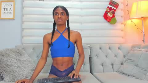 Snapshot of angelica_sexy1 chatting on 12-24-24, 09:33 angelica_sexy1 online show from 12-24-24, 09:33
