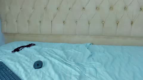 Snapshot of angelica_sexy1 chatting on 01-20-25, 10:15 angelica_sexy1 online show from 01-20-25, 10:15