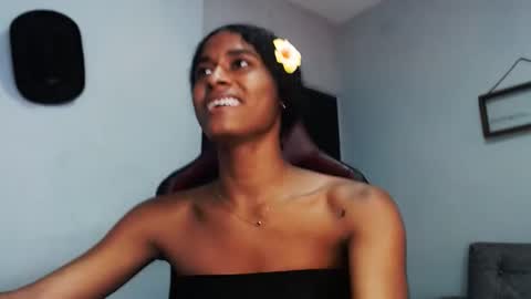 Snapshot of angelica_sexy1 chatting on 10-04-25, 08:07 angelica_sexy1 online show from 10-04-25, 08:07