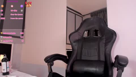 Snapshot of angelica_soft chatting on 12-05-24, 12:30 U can call me Angel online show from 12-05-24, 12:30