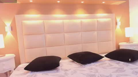 Angelica  online show from 10-14-25, 09:37