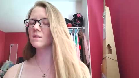 AngelicAngel online show from 04-21-26, 01:42