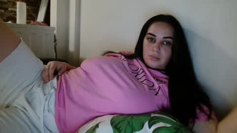 Angela online show from 01-02-25, 08:35