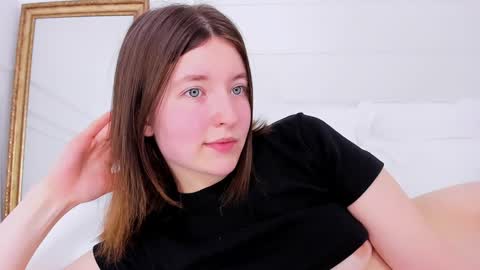 Angelic online show from 02-18-25, 06:48